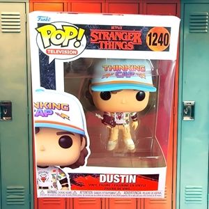 Dustin funko # 1240 (nib) Brand new dustin from stranger things funko pop.